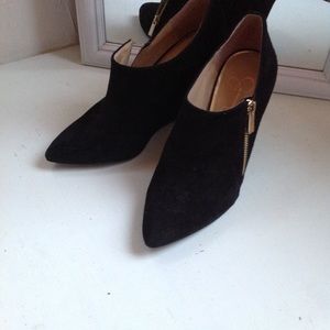 Jessica Simpson wedges